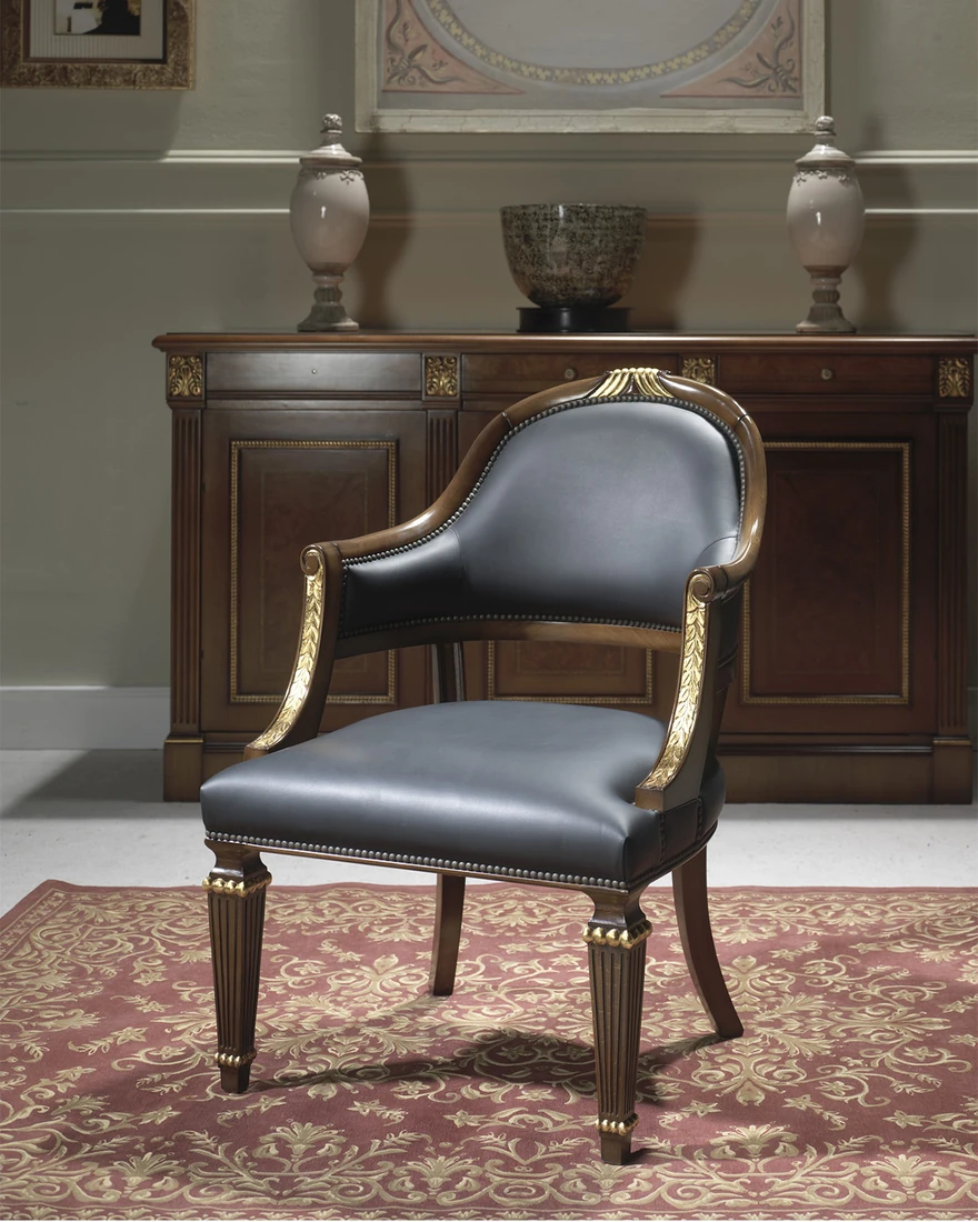 Alpuch Class Upholstery — classic office detail