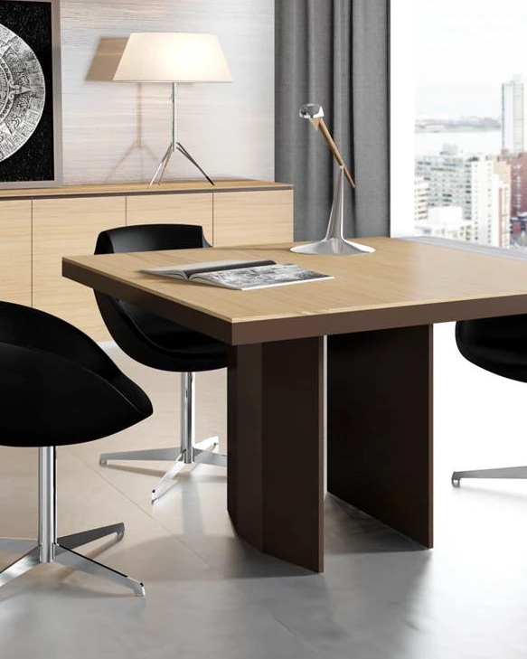 Versus Plus — Meeting rooms, bookcases and sideboards with a traditional quality feel